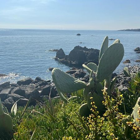 Home Vania Aci Castello Exterior foto